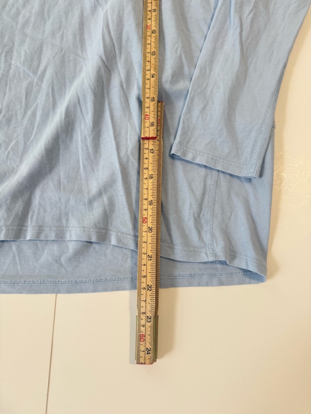 Lululemon Back In Action Long Sleeve Size 4 Light Blue - Picture 5 of 10